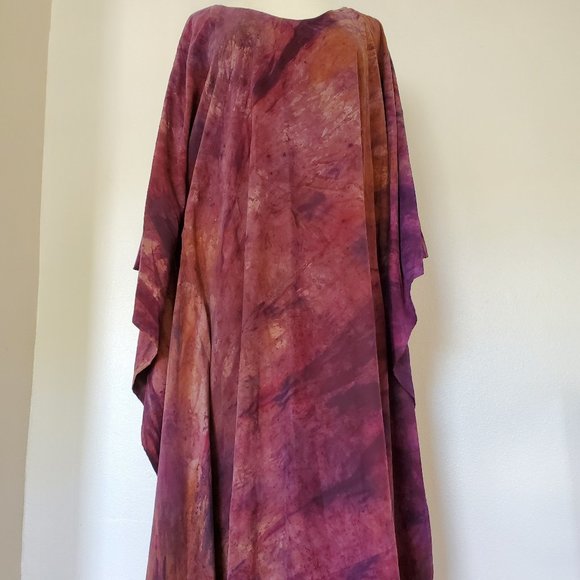 ******* SOLD **********  NEW Silk Caftan - Picture 15 of 16
